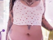 Jana Sparks shows off after shower 3/16