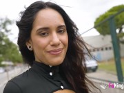 One of our SEXIEST blind dates! Have you met Isa? 1/16