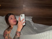 DESCUBRÍ A CHICO VOYEUR ESPIÁNDOME MIENTRAS ME MASTURBABA Y LO HICE FOLLARME DURO-SALOMÉ GIL 1/16