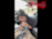 No tengo con que pagarle al Uber asi que le doy una deliciosa mamada y dejo que se corra en mi boca 16/16