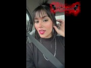 No tengo con que pagarle al Uber asi que le doy una deliciosa mamada y dejo que se corra en mi boca 2/16