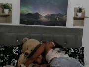 I lick my girlfriend's pussy and she cums in my mouth 3/16