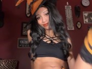 Pumpkin Witch shows you her pussy | starg0th 12/16