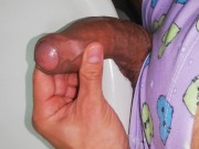 desesperado pissing largo y placentero en baño publico casi me pillan, primer plano 5/16