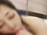 【人妻 素人】フェラチオが大好きな変態人妻 「美味しい♡」「いっぱい出てくるよ♡」「まだ射精しちゃダメだからね！」チンポをしゃぶりつくし大満足♡ 7/16