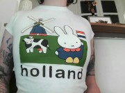 no bra wearing a tight shirt 16/16