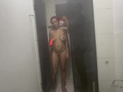 Transamos no chuveiro bem gostoso e ganhei leite na boquinha até a ultima gota. PART2 9/16