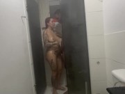 Transamos no chuveiro bem gostoso e ganhei leite na boquinha até a ultima gota. PART3 4/16