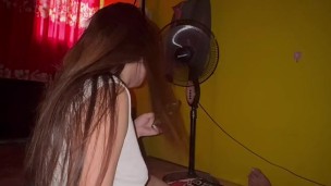 Gostosa Milf Pinay em Ação: Masturbação Explosiva