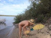 Nude girl and melon on the wild beach 3/16