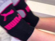 She Gives Me A Sneaky Footjob In The Bathroom! 5/16