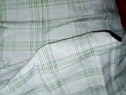 SE FOLLA A SU HERMANASTRA COLEGIALA CUANDO SE QUEDA SOLA EN CASA!