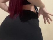 Naughty stepsis Colombian shakes her big ass dressed in her lengires 4/16