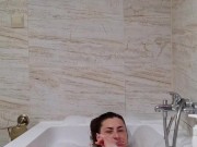 Нравится моя киска в душе 7/16