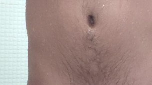 Ação no chuveiro: Tesão molhado em alta tensão