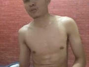 handsome boy jerk off 15/16