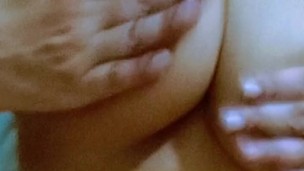 Stepsister brasileira em orgasmo intenso e quente