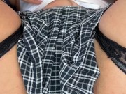 Школьница трет киску и ждет учителя после занятий 1/16