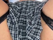 Школьница трет киску и ждет учителя после занятий 4/16