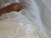 Gozando gostoso e muita porra na cama da patroa PARTE 1 1/16