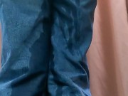 巨乳JKがジーンズでおしがまおもらしオナニー 10/16