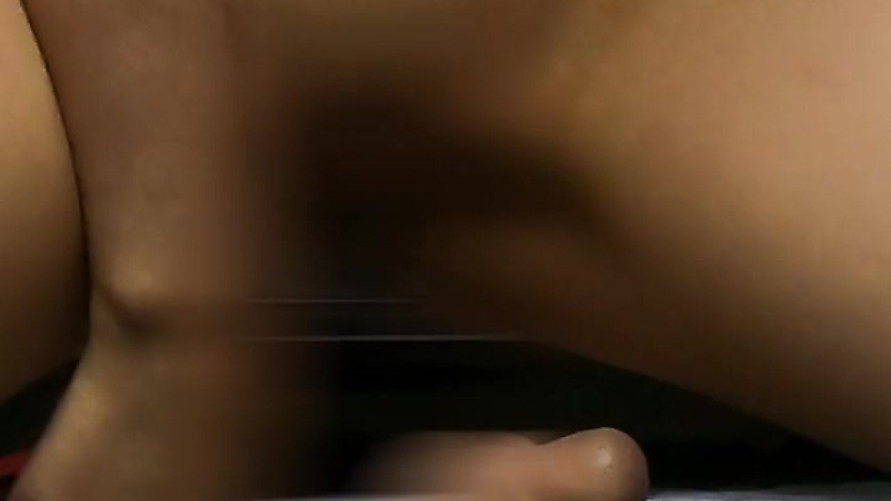 巨乳JKがジーンズでおしがまおもらしオナニー - 無料セックスビデオ - RedTube