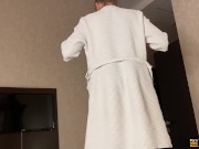 Мачеха пришла ко мне в номер посмотреть телевизор 4/16