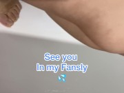 Girl pee spray bath 16/16