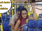 Estudante sobe no ônibus e por estranho em público! 14/16