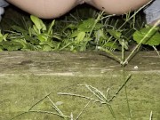 Babe pulls down her jeans to piss 16/16