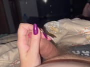 Пока все смотрели телевизор, моя соседка подрочила мне член, отсосала и пришлось ей вставить! 10/16