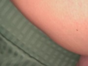 Пока все смотрели телевизор, моя соседка подрочила мне член, отсосала и пришлось ей вставить! 13/16