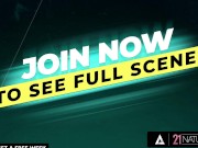 Morning Anal Sex Is On The Menu For Cute Babe 7/16