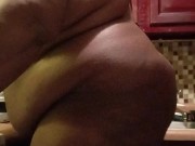 Nudist doing dishes 14/16