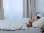 Hot Cougar Kira Queen surprises boyfriend with wake up blowjob 4/16