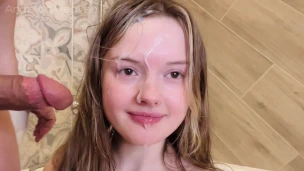 The toughest ANAL fucking in the shower | RE-UPLOAD - Video Porno Gratuite HD | Skiny Miss