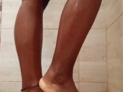 Las piernas y pies de mi chica son un placer 13/16