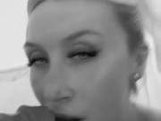 Bathtub fun 👅 8/16