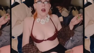 Nipple Clamp And Suction Toy On Clit And Nips And 18in Dildo Fucking D Porn  Videos & Sex Movies