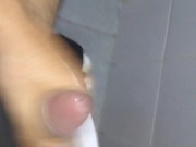 EXPRIMIENDO LA VERGA 💦 15/16