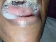 කැරිකටේ පුරෝගෙන අම්මෝ-Sexy girl sucking Juice in the mouth 3/16