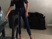 MY BOYFRIEND PLAYS WITH THE CONTROL OF MY VIBRATOR, IT MAKES ME WRINKLE WITH PLEASURE 9/16