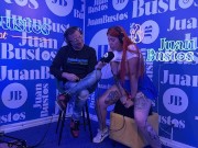 Andrea Pardo se corre 5 veces! seguidas en la máquina sexual en Juan Bustos Podcast 15/16