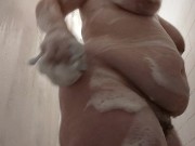 Washing my thicc body in the shower 7/16