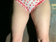 Babe empties full bladder through panties 16/16