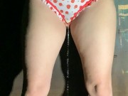 Babe empties full bladder through panties 9/16