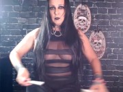 Virginia Slim 120s Goth Smoking Milf 1/16