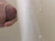 吐息が止まらない！足をガクガクさせながらの射精！ 10/16