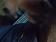 Me pongo cachondo mientras veo la tv y me vengo 2/16