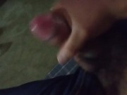 Me pongo cachondo mientras veo la tv y me vengo 5/16